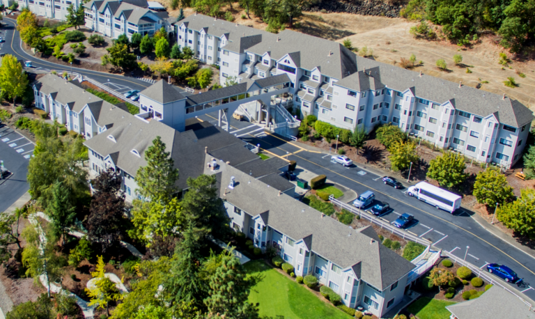 Linus Oakes Village