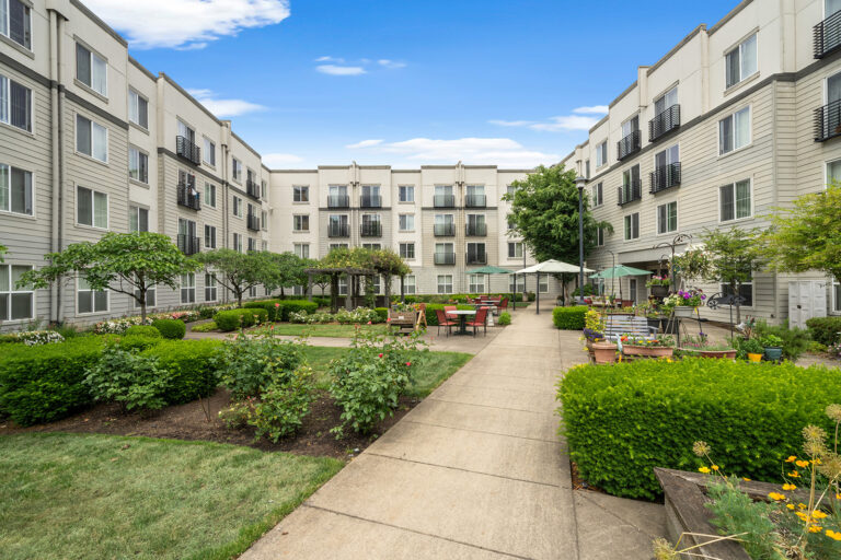 The Heights At Columbia Knoll